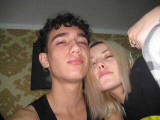 エロティックなビデオチャット Leshaaaas