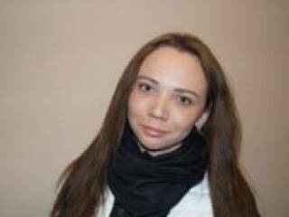 エロティックなビデオチャット leticiaa