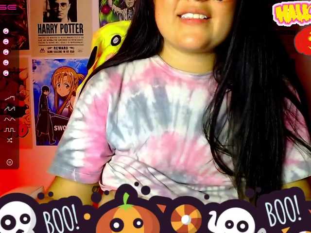 写真 LeylaStar1 "Boo! Spank ass Hard 25tks// 10tksPinch niples Clamps// Use me in #Pvt At goal Ride toy with oil! #dirty #ahegao #chubby #feet #daddy