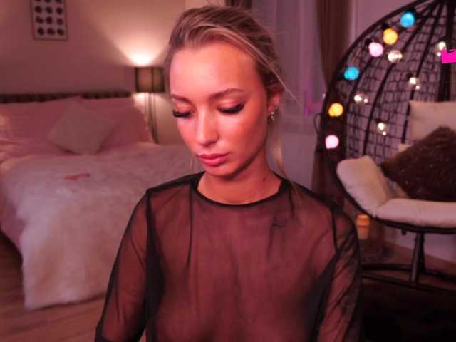 写真 LilyTheReal QUICK WARNING!!! My tight boobs are craving for some oil :P @remain #dominant #mistress #submissive #slave #tattood #newmodel