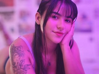 エロティックなビデオチャット LINA-VASAL