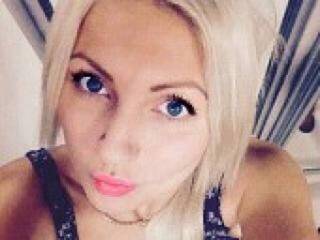 エロティックなビデオチャット linaroom