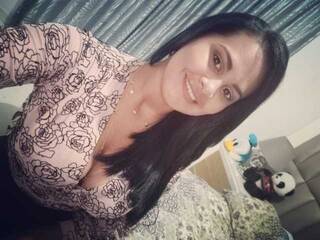 エロティックなビデオチャット lindawhithe