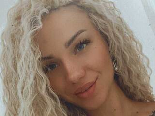 エロティックなビデオチャット Lisandra95