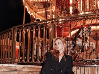 エロティックなビデオチャット LisaRed