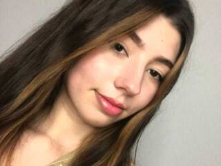 エロティックなビデオチャット little-kit1y