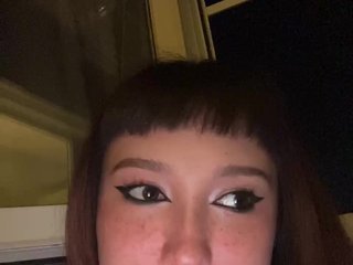エロティックなビデオチャット littlewetgirl