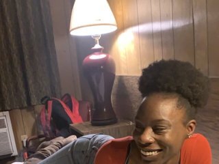 エロティックなビデオチャット littyleesh1