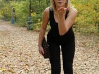 エロティックなビデオチャット lizafoxx