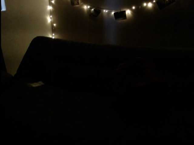 ブロードキャストスクリーンショット LoganyMelanni