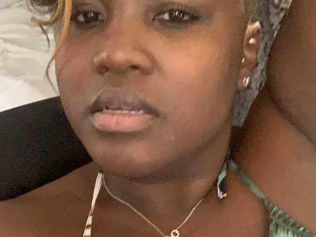 プロフィールの写真 Lolabusts1