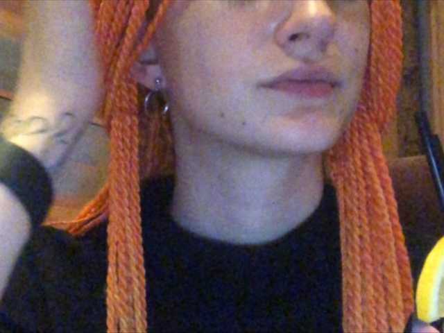 ブロードキャストスクリーンショット LolyEvans