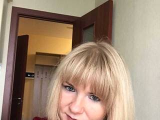 エロティックなビデオチャット lolyoly