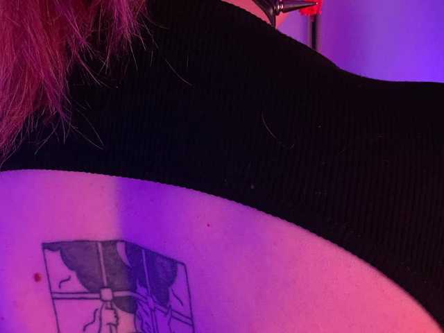 プロフィールの写真 LoraPalmer