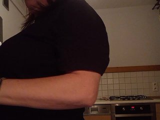 エロティックなビデオチャット VolshEbnutaya_001