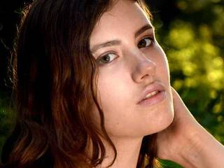 エロティックなビデオチャット LostDiamondViola