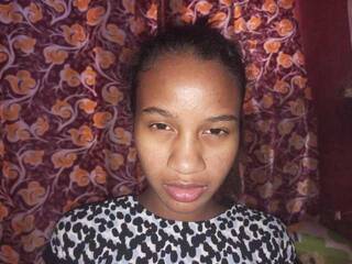 エロティックなビデオチャット Louane-1