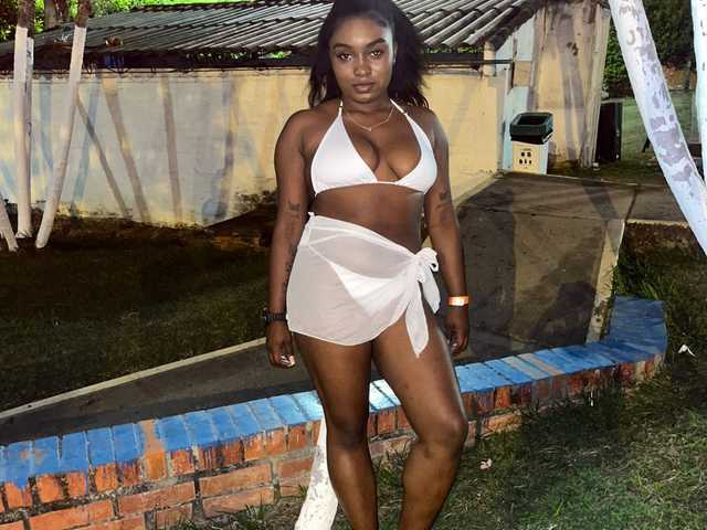 プロフィールの写真 loveebonyyjuices