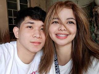 エロティックなビデオチャット LovelyAngelss