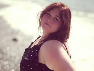 エロティックなビデオチャット SvitSweet