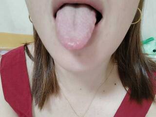 エロティックなビデオチャット Rynna