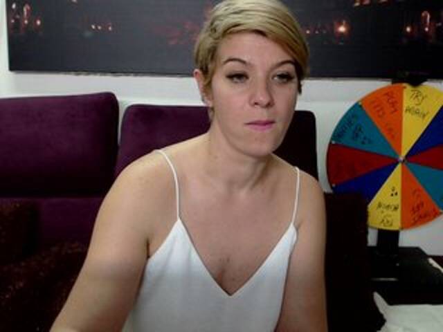 ブロードキャストスクリーンショット LuanaSummeryX