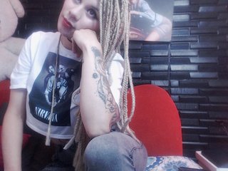 エロティックなビデオチャット lucier-evil