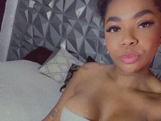 エロティックなビデオチャット lucyhot4