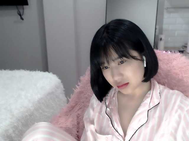 ブロードキャストスクリーンショット LucyLiu