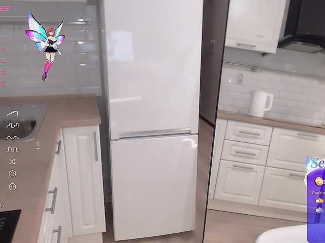 ブロードキャストスクリーンショット LucyLiu