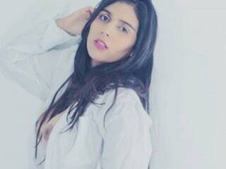 エロティックなビデオチャット lucyonfire