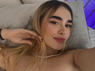 エロティックなビデオチャット LucyVega