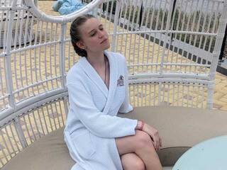 エロティックなビデオチャット LunaEvan