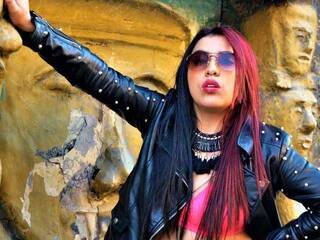 エロティックなビデオチャット LunaRoberts