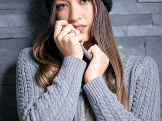 エロティックなビデオチャット LunaStewart