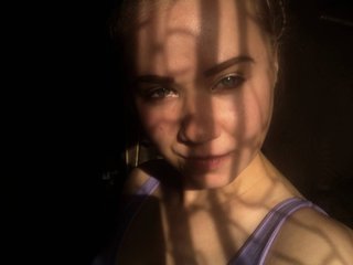 エロティックなビデオチャット LusiLutikova