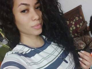 エロティックなビデオチャット LuuBrown