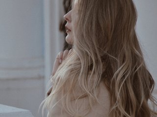 エロティックなビデオチャット luunaa-Hoott