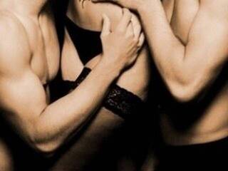 エロティックなビデオチャット LuxuryDoll18