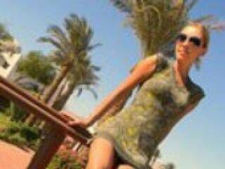 エロティックなビデオチャット lylly18