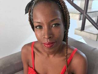 エロティックなビデオチャット maaligold