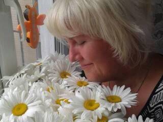 エロティックなビデオチャット madamluda70