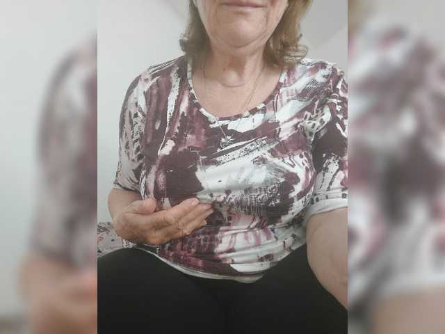 写真 MadamSG Hello! My name is Nadezhda, I am 58 years old. I am very glad to see you visiting me! Give me your love. Vibration from 2 tokens