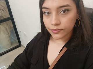 エロティックなビデオチャット MaddieEvans