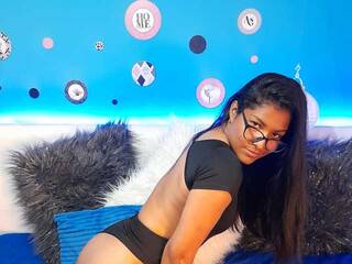 エロティックなビデオチャット MaddieScott