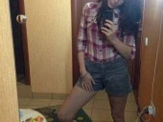 エロティックなビデオチャット maddinna