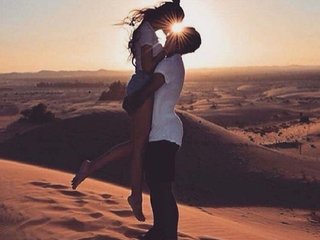 エロティックなビデオチャット MaddyAndJasonn