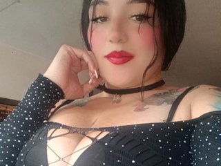 エロティックなビデオチャット madelynchen