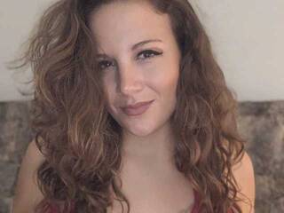 エロティックなビデオチャット MadisonCarter