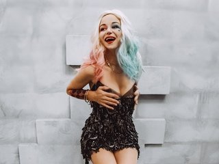 エロティックなビデオチャット magic-kitty